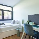 Traumhafte Architekten-doppelhaushaelfte * Unterschleißheim
