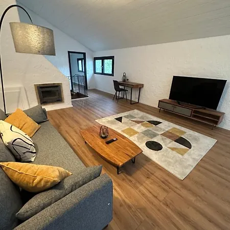Traumhafte Architekten-doppelhaushaelfte Holiday home Unterschleissheim